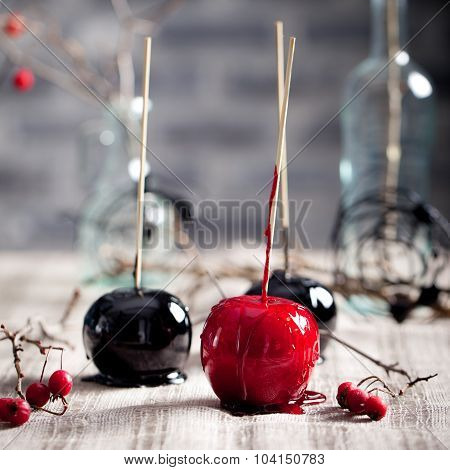 Halloween black and red caramelized apples