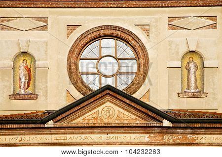 Rose Window  Italy  Lombardy     In   Parabiago    Closed Brick   Tower   Tile