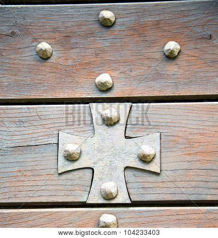 Cross Seprio Abstract   Rusty
