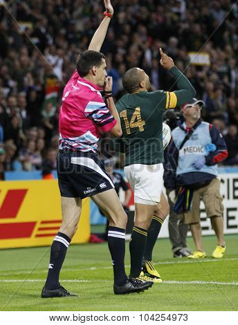 LONDON, ENGLAND - OCTOBER 07 2015: The 2015 Rugby World Cup Pool B match between South Africa and USA at The Olympic Stadium on October 7, 2015 in London, United Kingdom 