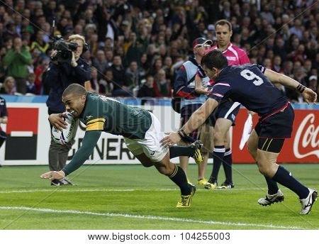 LONDON, ENGLAND - OCTOBER 07 2015: The 2015 Rugby World Cup Pool B match between South Africa and USA at The Olympic Stadium on October 7, 2015 in London, United Kingdom 