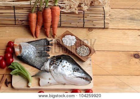 Salmon Head And Salmon Tailfin For Cooking.