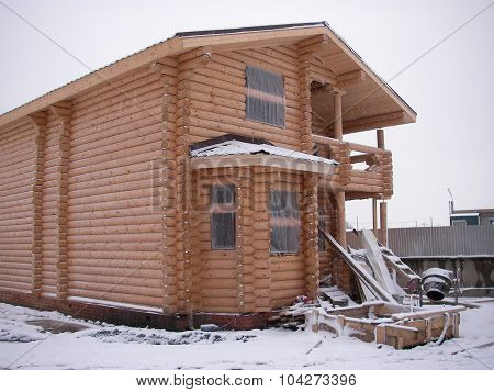 Felling of the wooden house
