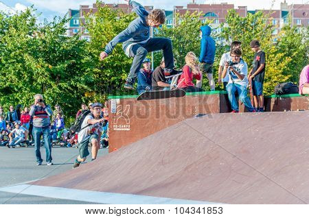 Skateboard trick