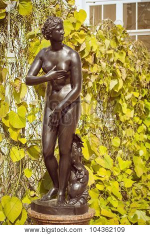 Sculpture of a naked woman near Chinese Palace Oranienbaum