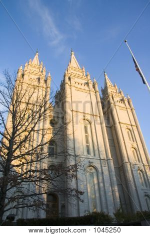 Salt Lake świątyni zachodniej o zmierzchu