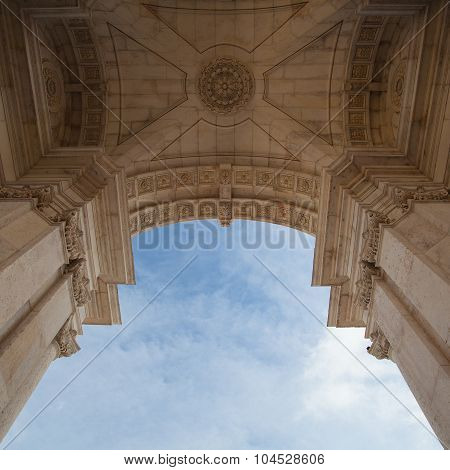 The Rua Augusta Arch In Lisbon. Here Are The Sculptures Made Of Celestin Anatole Calmels And Victor