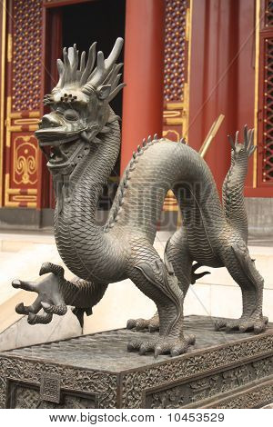 Bronze Drache ist Verbotene Stadt bewachen.