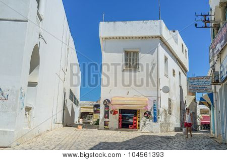 The White Street