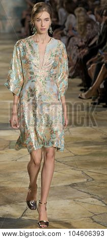 Tory Burch - Spring Summer 2016 Collection