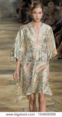 Tory Burch - Spring Summer 2016 Collection