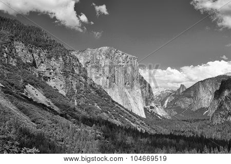 The Typical View Of The Yosemite Valley