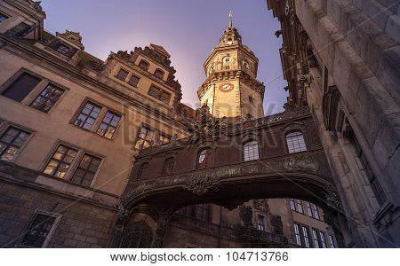 Bridge between two buildings with the famous landmark Hausmannsturm in Dresden, Germany