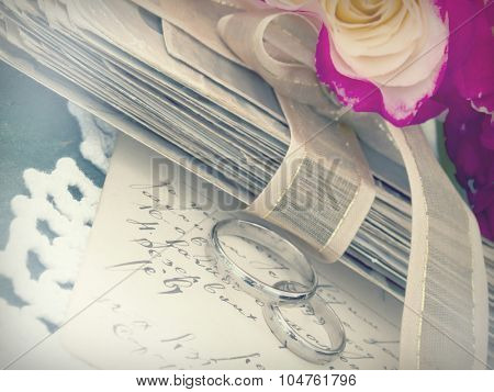 wedding rings in retro arrangement