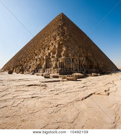 Pyramida Cheops základní nadace