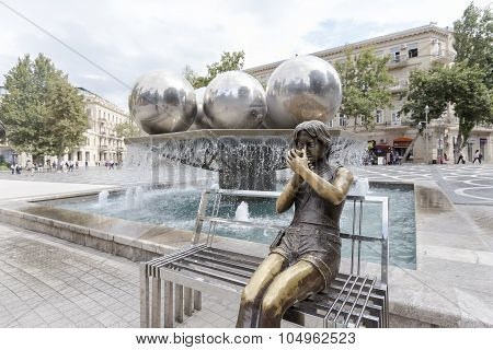 Bronze Girl Statue And Fountain Square In Baku, Azerbaijan