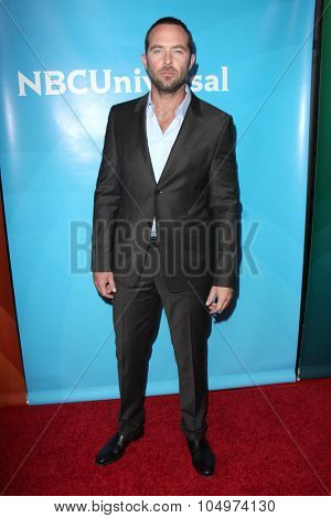 LOS ANGELES - AUG 12:  Sullivan Stapleton at the NBCUniversal 2015 TCA Summer Press Tour at the Beverly Hilton Hotel on August 12, 2015 in Beverly Hills, CA