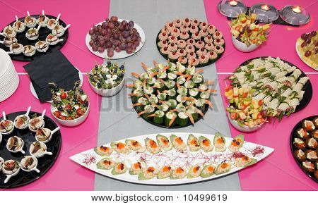 ตารางบุฟเฟ่ต์