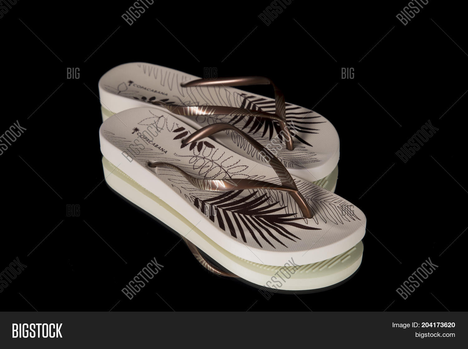 copacabana slippers