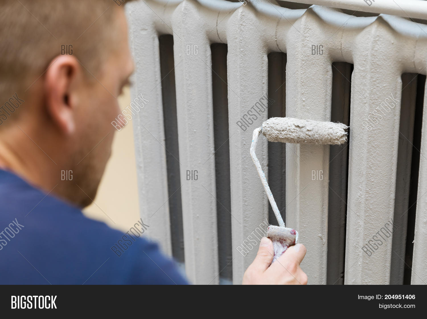 Окраска батарей отопления. Окраска радиаторов отопления. Порошковая окраска радиаторов отопления. Покрасить батарею. Покраска батарей.