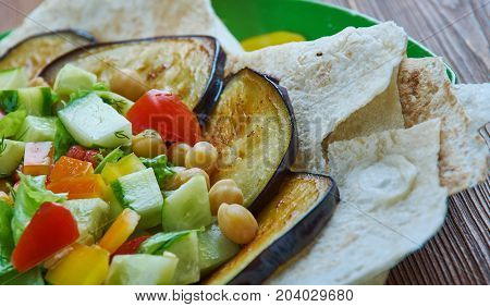 Mediterranean Chickpea Salad With Za’atar And Eggplant
