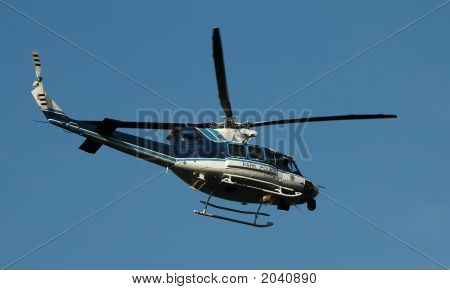Helicóptero de la policía de Parque