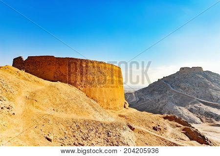 Zoroastrian Tower Of Silence Yazd Iran .