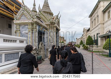 People To Pay And Respect To Thai King Bhumibol