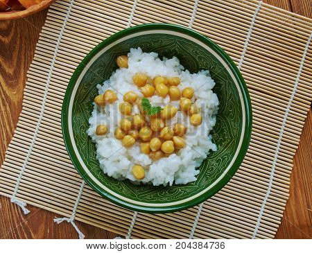 Nohutlu pilav -Turkish pilaf with chickpeas close up meal
