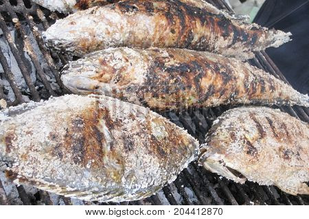 The grilled salt fish in the market