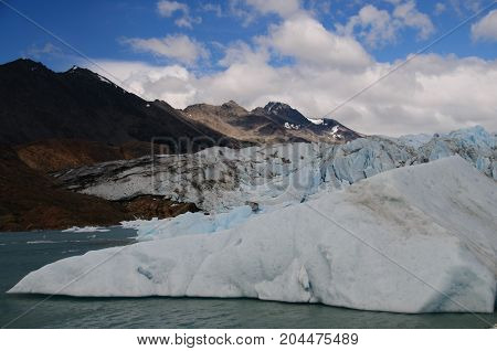 Viedma forms one of the largest glaciers in the Santa Cruz province in Argentina.