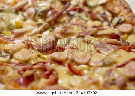 pizza pizza is on the table closeup1