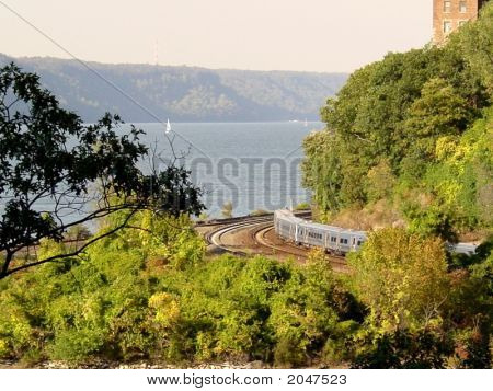 Метро Север на Sputyn Dyvil