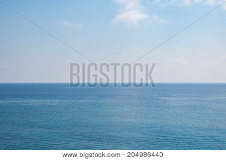View of beautiful sky with sea skyline