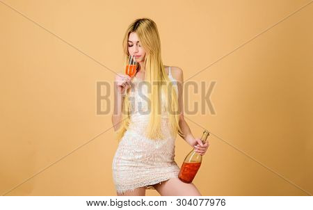 Luxury Champagne. Pretty Blonde Celebrate Birthday. Sweet Liquor Champagne. Glamorous Party. Girl Dr