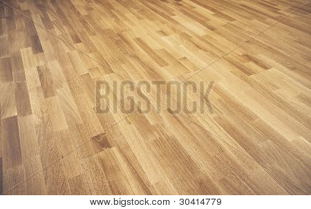 Nuovo parquet di quercia di colore marrone