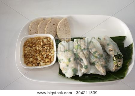 Food Set Of Breakfast Kow Griep Pag Mor Or Thai Steamed Rice-skin Dumplings Pork Parcels With Pork S