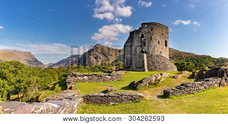 Llanberis
Gwnedd
Wales
May13, 2019
13th Century Picturesque Ruins Of Dolbadarn Castle, And The Mouna