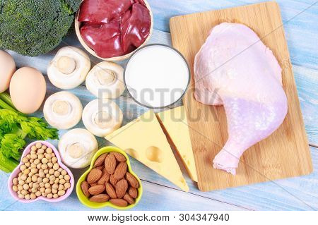 Food Ingredients Containing A Large Amount Of Vitamin B2 (riboflavinum).