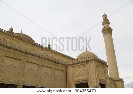 Juma Mosque The View Of The Antique Buildings