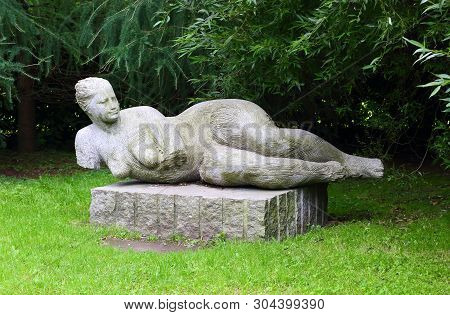 A Modern Park Sculpture Malookhtinsky Park Saint-petersburg Russia September 2018