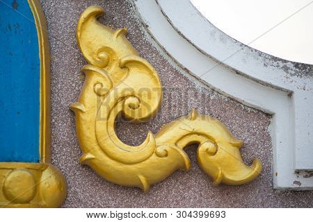 Thai Pattern On Wall Of Church At  Wat Rakhang Khositaram Bangkok ,thailand