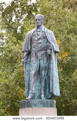A Statue Of Ioannis Kapodistrias Ligovsky Prospekt 6 Saint Petersburg Russia September 2018