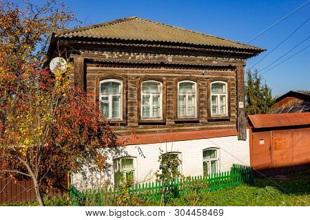 Borovsk, Russia - October 2018: Wooden House Of Traditional Architecture In The City Of Borovsk