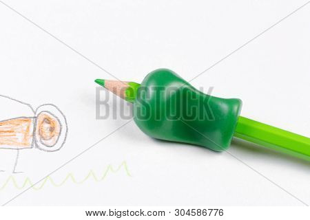 Writing Tool For Help By Incorrect Holding Of Pencil