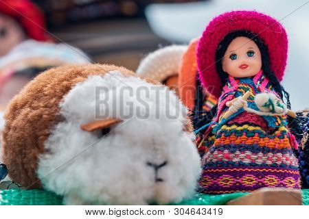 Crafts Of Andean Guinea Pig And Doll - Cajamarca Peru