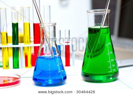 Laboratorní výzkum vyšetřování, zkoumá CSI