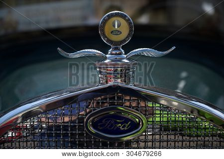 Ratzeburg, Germany - June 2, 2019: Historic Ford, Hood Ornament On The Classic Automobil At The Oldt