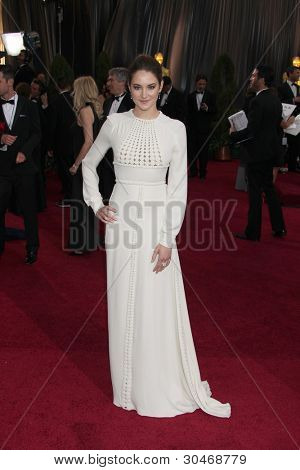 Лос-Анджелес - 26 фев: Shailene Вудли прибывает на 84-й Оскар на Голливуд & Highla
