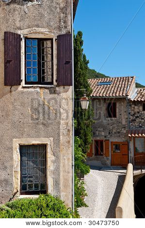 Strada deserta